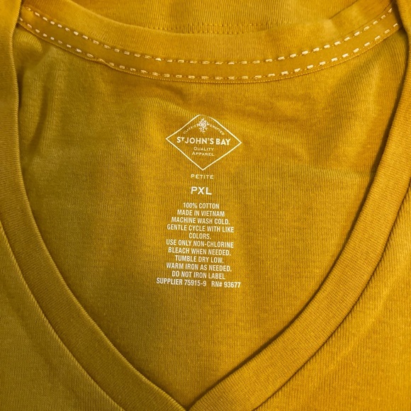 3/4 Sleeve Gold Tee. NWT. Petite XL - Picture 3 of 3